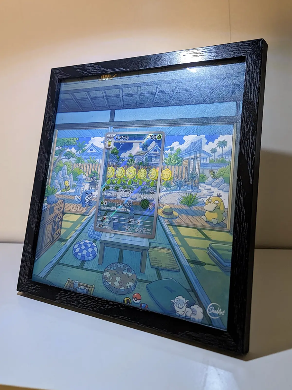 Display custom ShadArtCustom per carta Pokémon con scena estesa intorno alla carta.